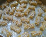 Foto langkah ke 6 dari resep 15.kastengel teflon dadakan #bikinramadanbetkesan.