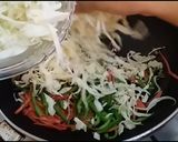 A picture of step 3 of Spring Roll.