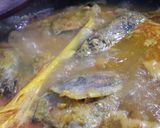 Foto langkah ke 4 dari resep Ikan Tongkol Kuah Asam Pedas.