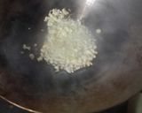 Foto langkah ke 3 dari resep Tumis Kembang kol, jamur kuping dan udang.