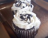Whipped cream frostingmatakin girki2 hoto