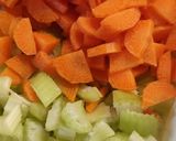Tárkonyos zelleres csirke leves recept fázis 1 fotója