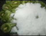 A picture of step 2 of Kiwi sauce.