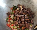 Foto langkah ke 4 dari resep Tumis Ati Ampela & Putih Telur.