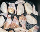 Foto del paso 2 de la receta: Alitas estilo asiático en freidora de aire