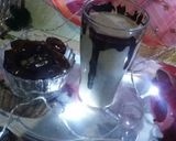 A picture of step 3 of Date milk shake.