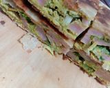 Foto langkah ke 5 dari resep Martabak Telur Sosis.