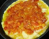 Foto del paso 4 de la receta Tortilla de patata rellena de tomate natural 👌