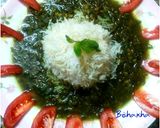 A picture of step 4 of Dal Palak.
