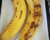 Foto langkah ke 1 dari resep Banana yogurt muffins.