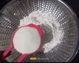 A picture of step 1 of Methi Masala Biscuit Bhakhri (Kathiyawadi Special).