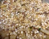 A picture of step 2 of Sabudana khichdi.