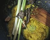 Foto langkah ke 2 dari resep Opor Ayam Kampung Bumbu Kuning.
