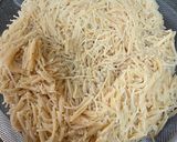 वर्मिसिल्ली उपमा (vermicelli upma recipe in Hindi) रेसिपी चरण 1 फोटो