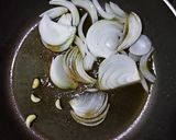 Foto del paso 6 de la receta: Medallón de res alvarado en salsa de vino tinto