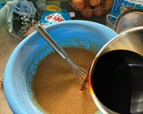 Foto langkah ke 6 dari resep Kue Sarang Semut (Bolu Karamel).