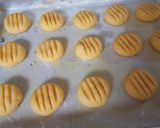 Foto langkah ke 2 dari resep Butter cheese cookies.
