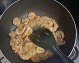 Foto langkah ke 2 dari resep Udang Saus Mentega.