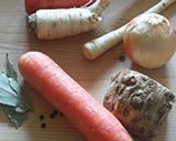 Zöldség alaplé recept fázis 1 fotója