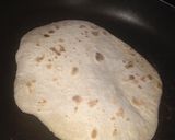A picture of step 1 of Flat bread and gravy soup.