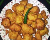 मूंग दाल के पकौड़े (moong dal ke pakode recipe in Hindi) रेसिपी चरण 7 फोटो