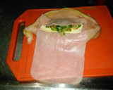 Foto del paso 4 de la receta: Pechugas de pollo rellenas con jamón, queso y espinaca