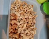 Foto langkah ke 4 dari resep Makaroni goreng kriuk cuma 5 menit jadi.