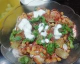 A picture of step 6 of Bhalla Papadi Chaat.