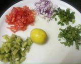 A picture of step 1 of Kiwi Salsa.