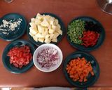 Foto del paso 1 de la receta: Estofado de pollo peruano
