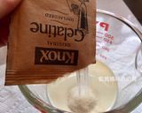 A picture of step 11 of Soy Milk Jelly with Peanut Soup.