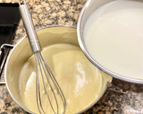 Foto del paso 3 de la receta: Pastel con crema y fresas en almíbar