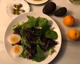 Foto del paso 1 de la receta: Ensalada de brotes tiernos, con albaricoque