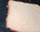 A picture of step 2 of Suji vegetable toast.