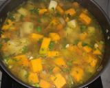 Foto del paso 3 de la receta: Sopa (o soyo según mi señora) con fideos cabellos de ángel, para mi hijo
