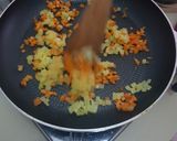 Foto langkah ke 2 dari resep Bokkeumbab (볶음밥) - Nasi Goreng Simple Korea.