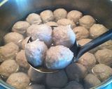 Foto langkah ke 4 dari resep Bakso Sapi Kenyal, Lembut (Memakai Daging Frozen).