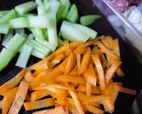 Foto langkah ke 2 dari resep Tumis Daging, Wortel, Labu Siam.