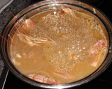 Foto del paso 4 de la receta: Caldo de pescado para paella o sopa