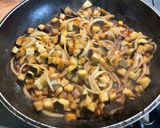 Une image de l'étape 7 de Nouilles de riz sautées aux légumes et épices.