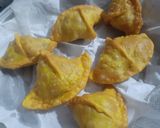 સમોસા (Samosa Recipe in Gujarati) રેસીપી સ્ટેપ5ફોટો