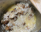 Foto del paso 5 de la receta: Risotto de setas shiitake con parmesano muy fácil