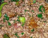 A picture of step 5 of Chicken Qeema dry 😋.