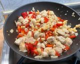 A picture of step 18 of Chicken with Cashews, Bell Peppers, and Carrots.