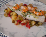 Foto del paso 6 de la receta: Lubina al ajillo con salteado de verduras