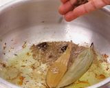 A picture of step 4 of Aloo Padwal Curry 📌.