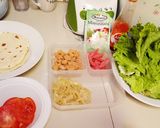 Foto langkah ke 8 dari resep Tortila Chicken wrap 🌯.