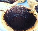 Une image de l'étape 2 de Cookie cups et mousse chocolat noir fleur de sel.