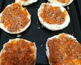 Foto langkah ke 4 dari resep English muffin pizza.