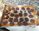 Foto del paso 4 de la receta: Mentitas cubiertas con chocolate semiamargo